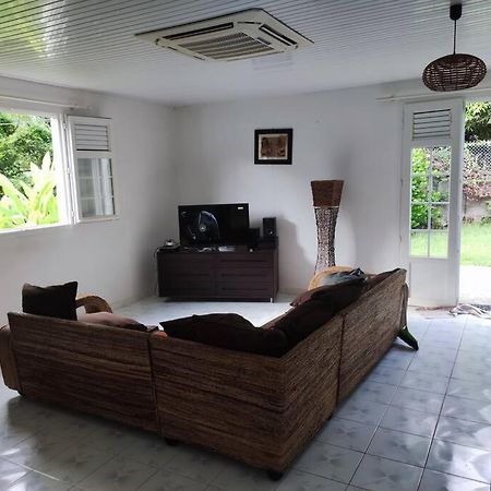 Villa Familiale Avec Piscine Le Marin Екстериор снимка