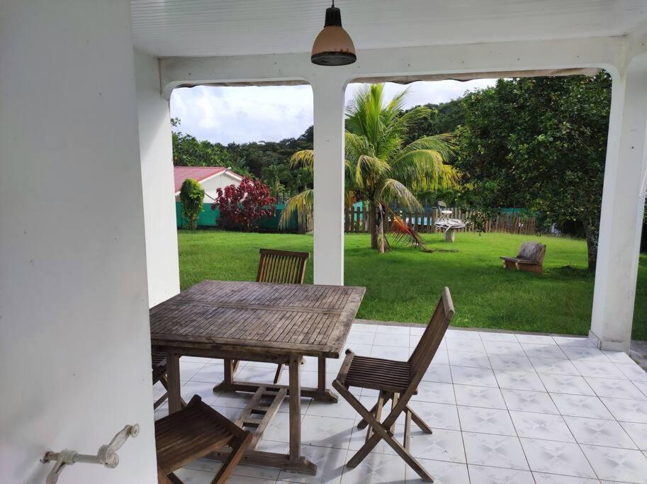 Villa Familiale Avec Piscine Le Marin Екстериор снимка