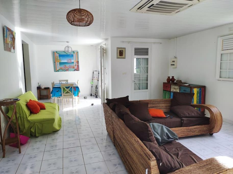 Villa Familiale Avec Piscine Le Marin Екстериор снимка
